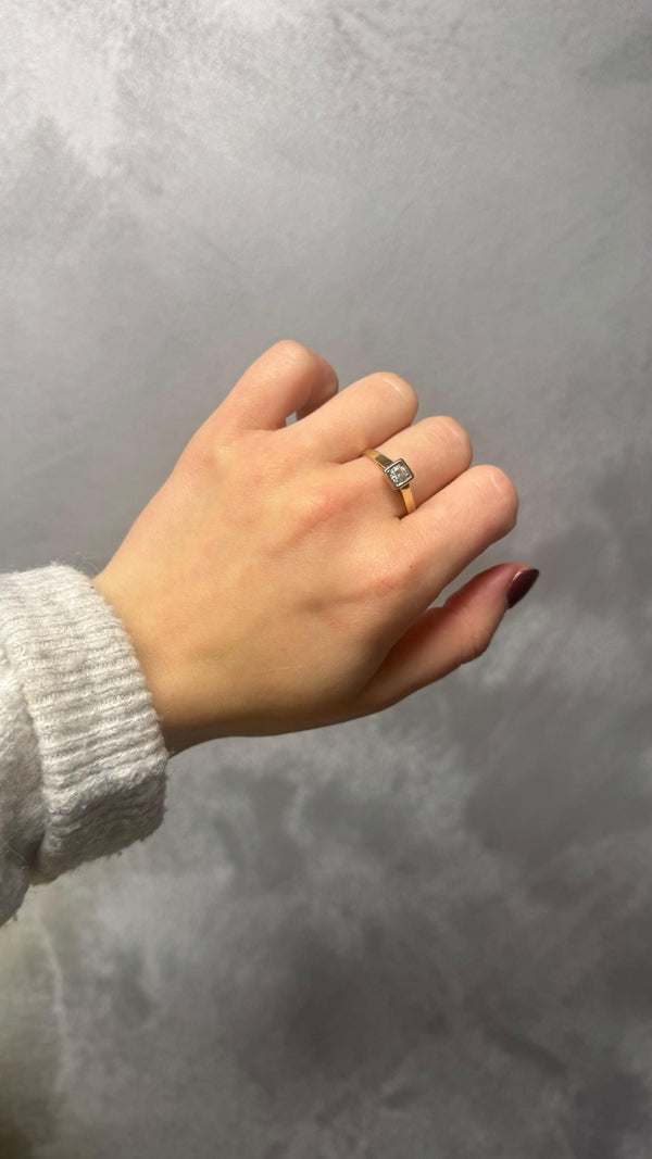 Zlatý Prsten, 2.94 g