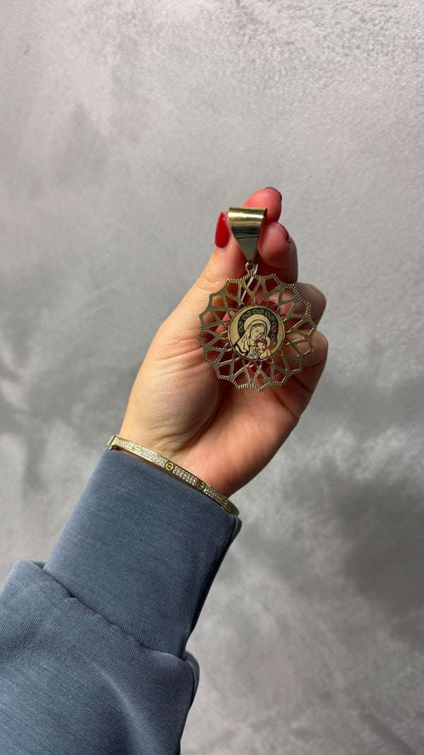 Zlatý Přívěsek, 5.75 g