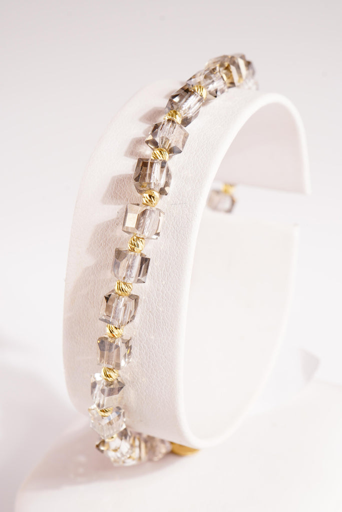 Zlatý Náramek, 0.9 g