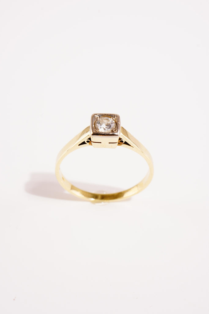 Zlatý Prsten, 2.94 g