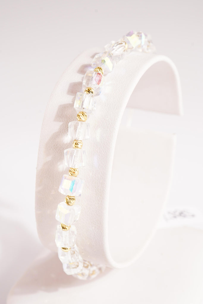 Zlatý Náramek, 0.9 g